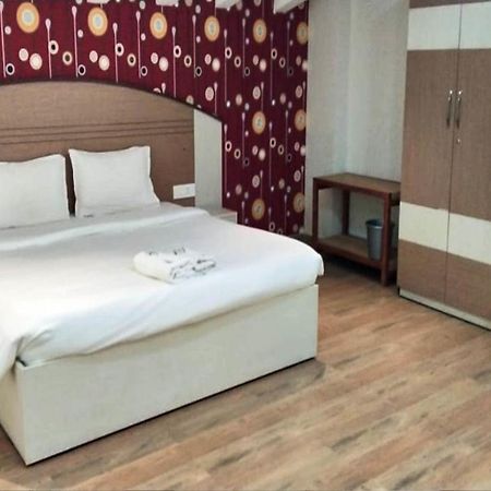 Dew Drop Inn Ooty Ngoại thất bức ảnh