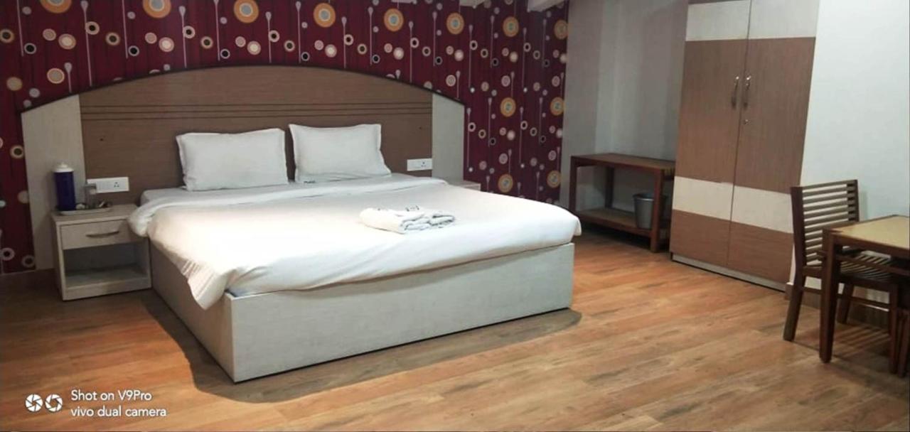 Dew Drop Inn Ooty Ngoại thất bức ảnh